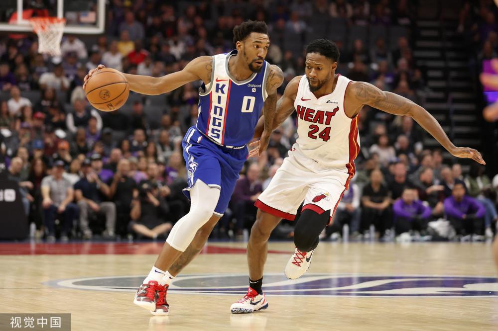 使得他们在 使得他们在