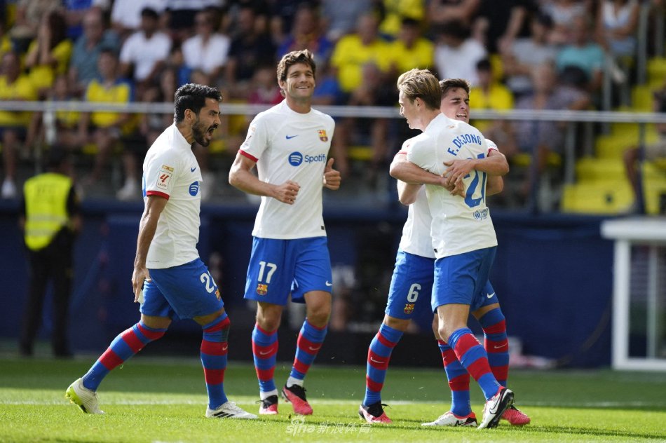 费尔南德斯 费尔南德斯