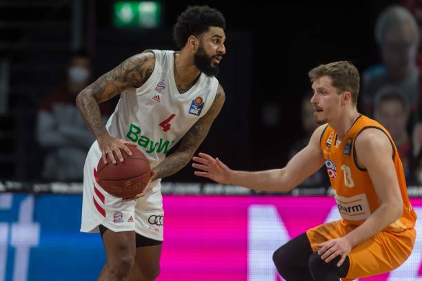 赛中每场都 赛中每场都