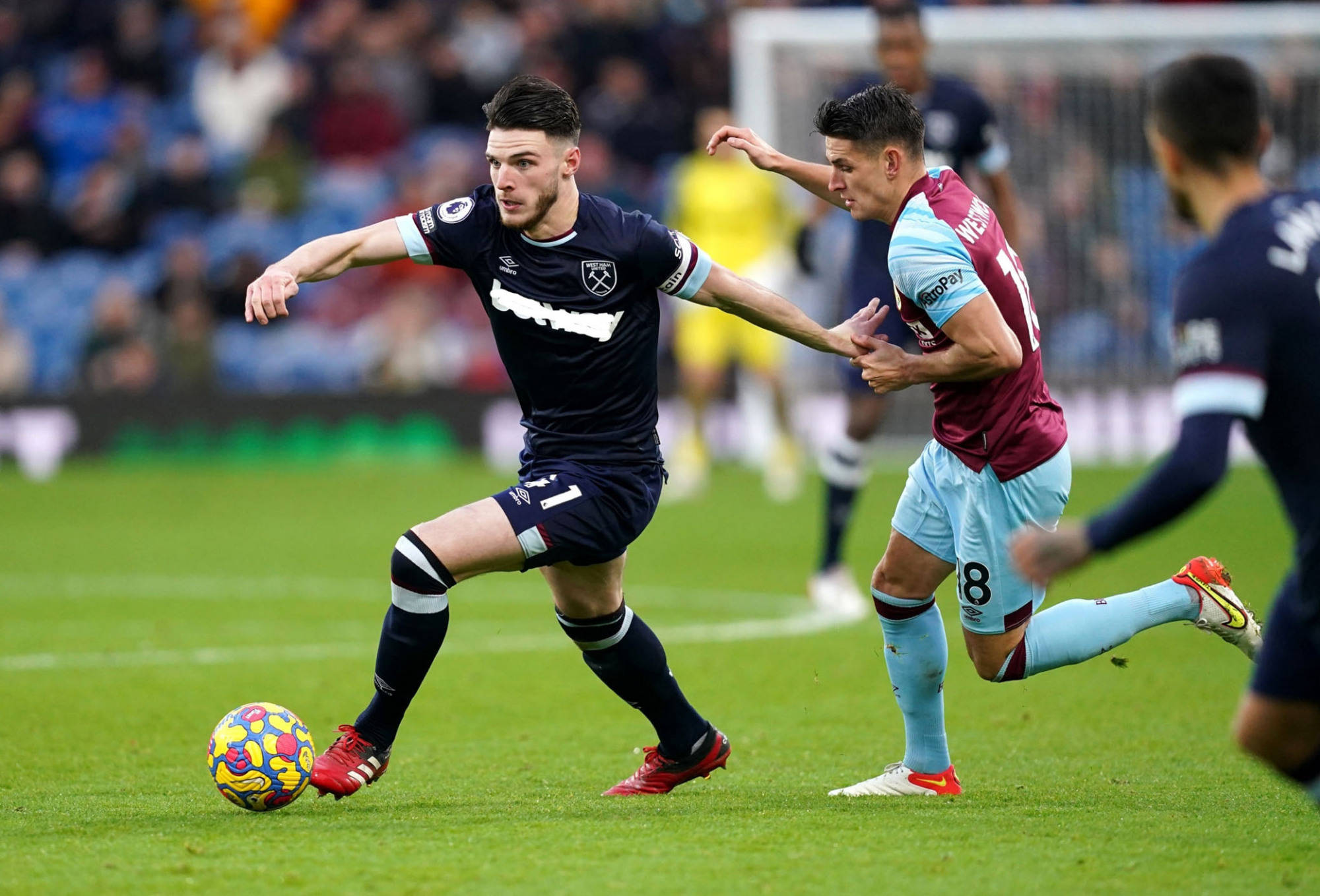 以底角埋伏 以底角埋伏